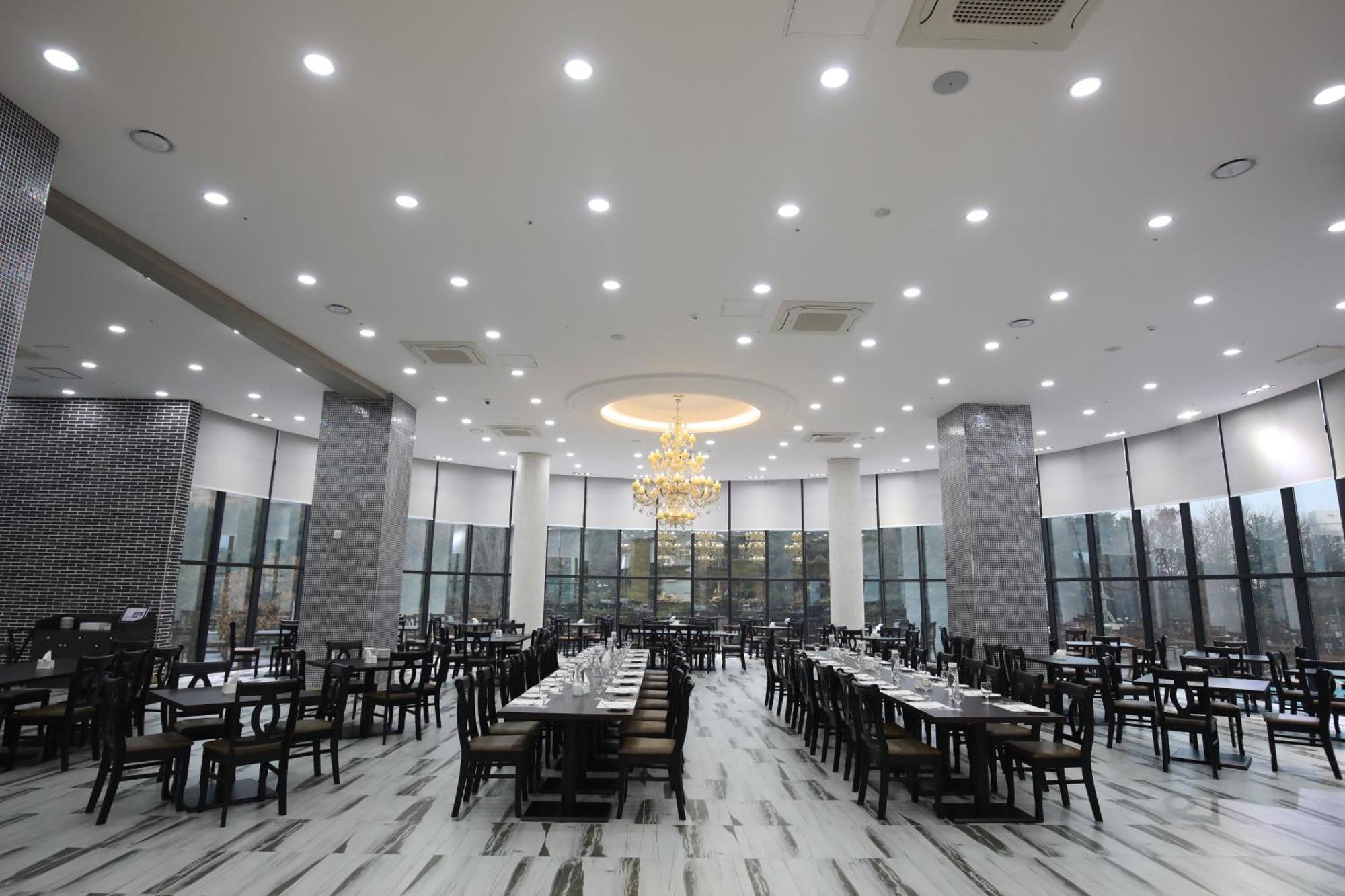 Benikea Hotel Seosan Exterior foto